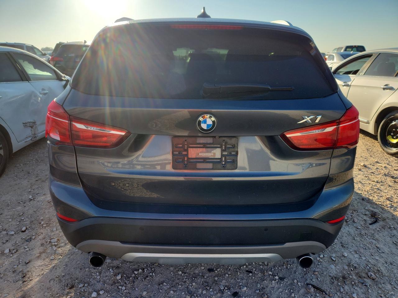 2016 BMW X1 xDrive28I - zdjęcie 6