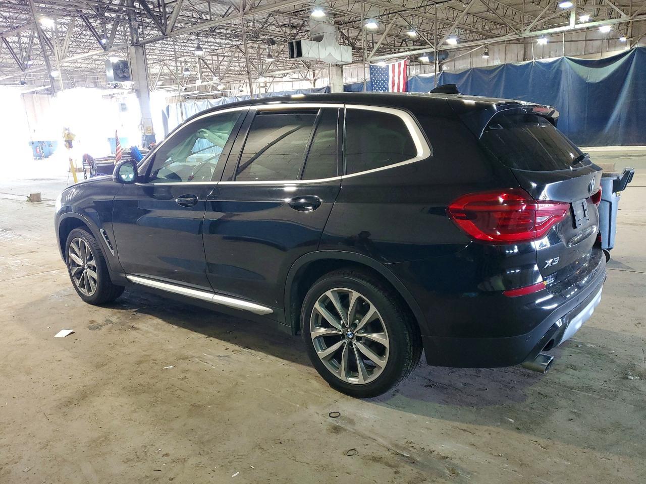 2019 BMW X3 xDrive30I - zdjęcie 2