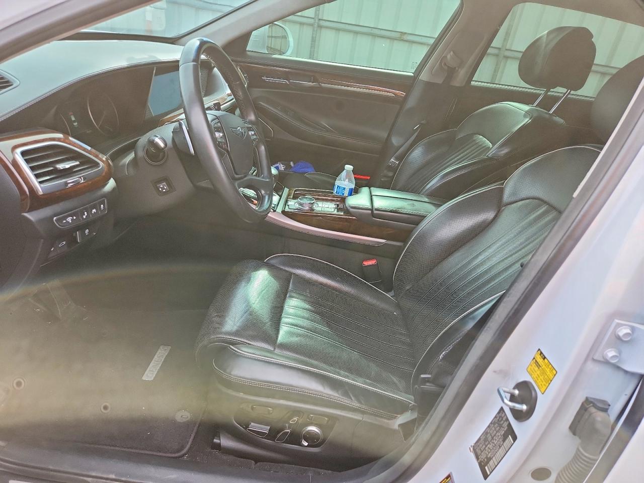 2018 Genesis G90 Premium - zdjęcie 7