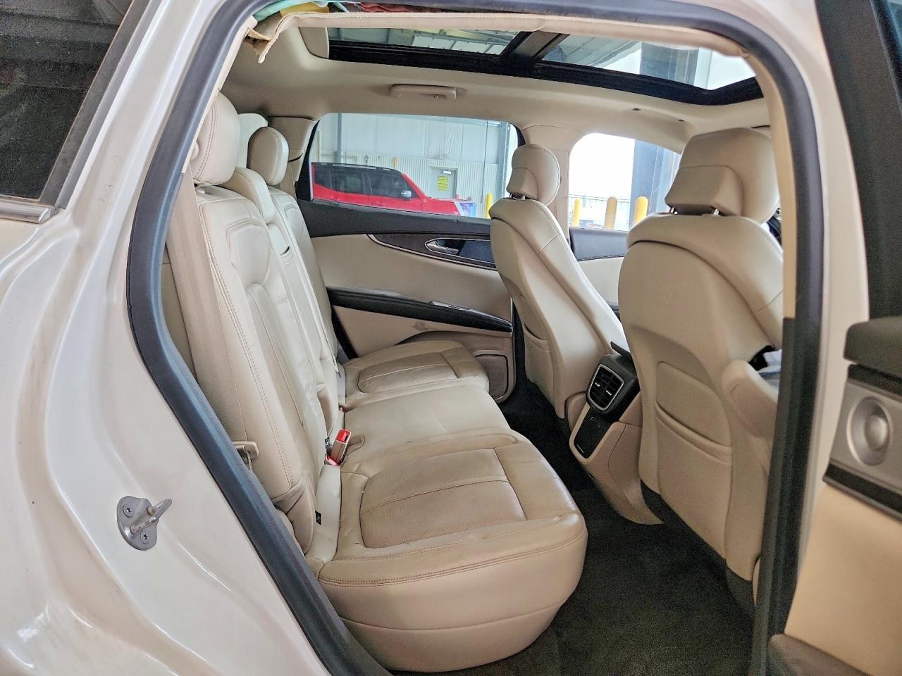 2016 Lincoln Mkx Reserve - zdjęcie 11