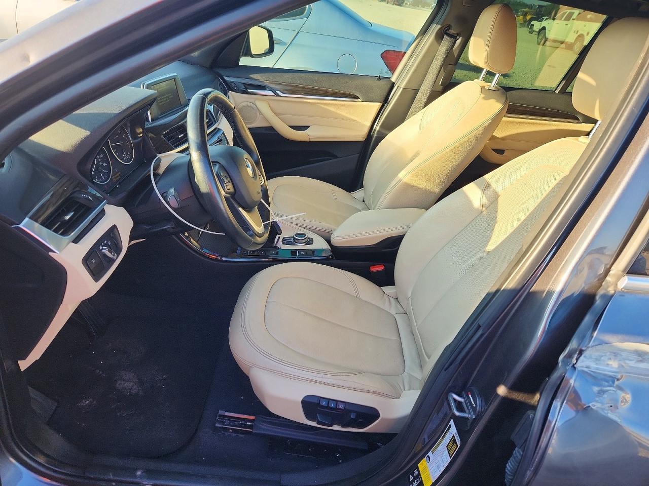 2016 BMW X1 xDrive28I - zdjęcie 7