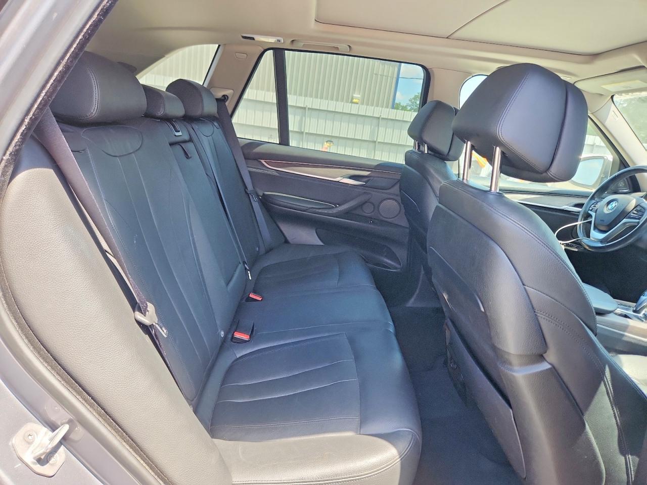 2016 BMW X5 xDrive35I - zdjęcie 11