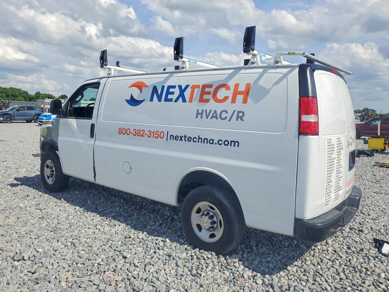 2023 Chevrolet Express - zdjęcie 2
