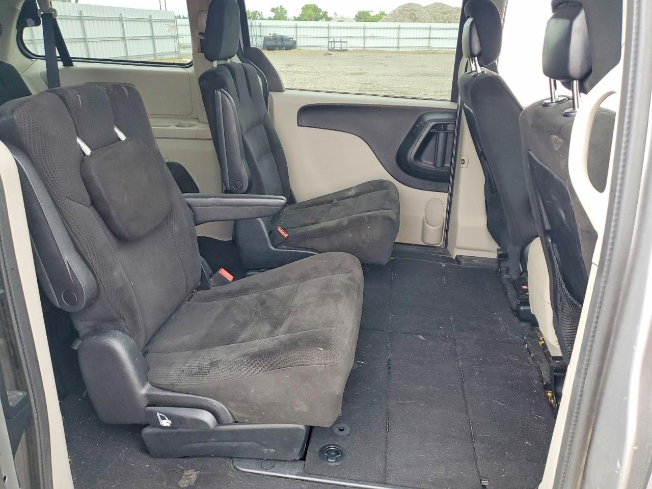 2016 Dodge Grand Caravan Sxt - zdjęcie 11