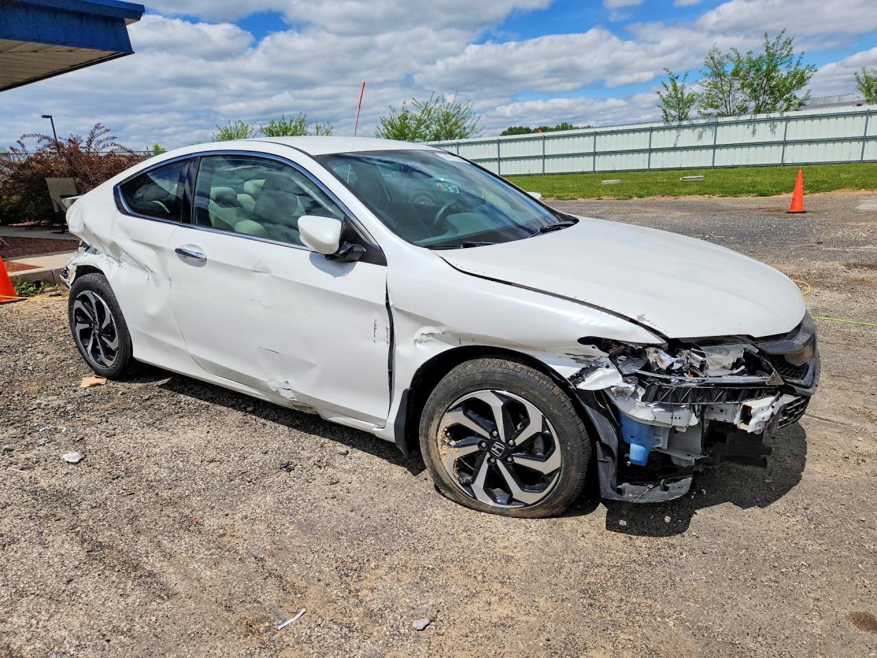 Honda Accord - zdjęcie 4