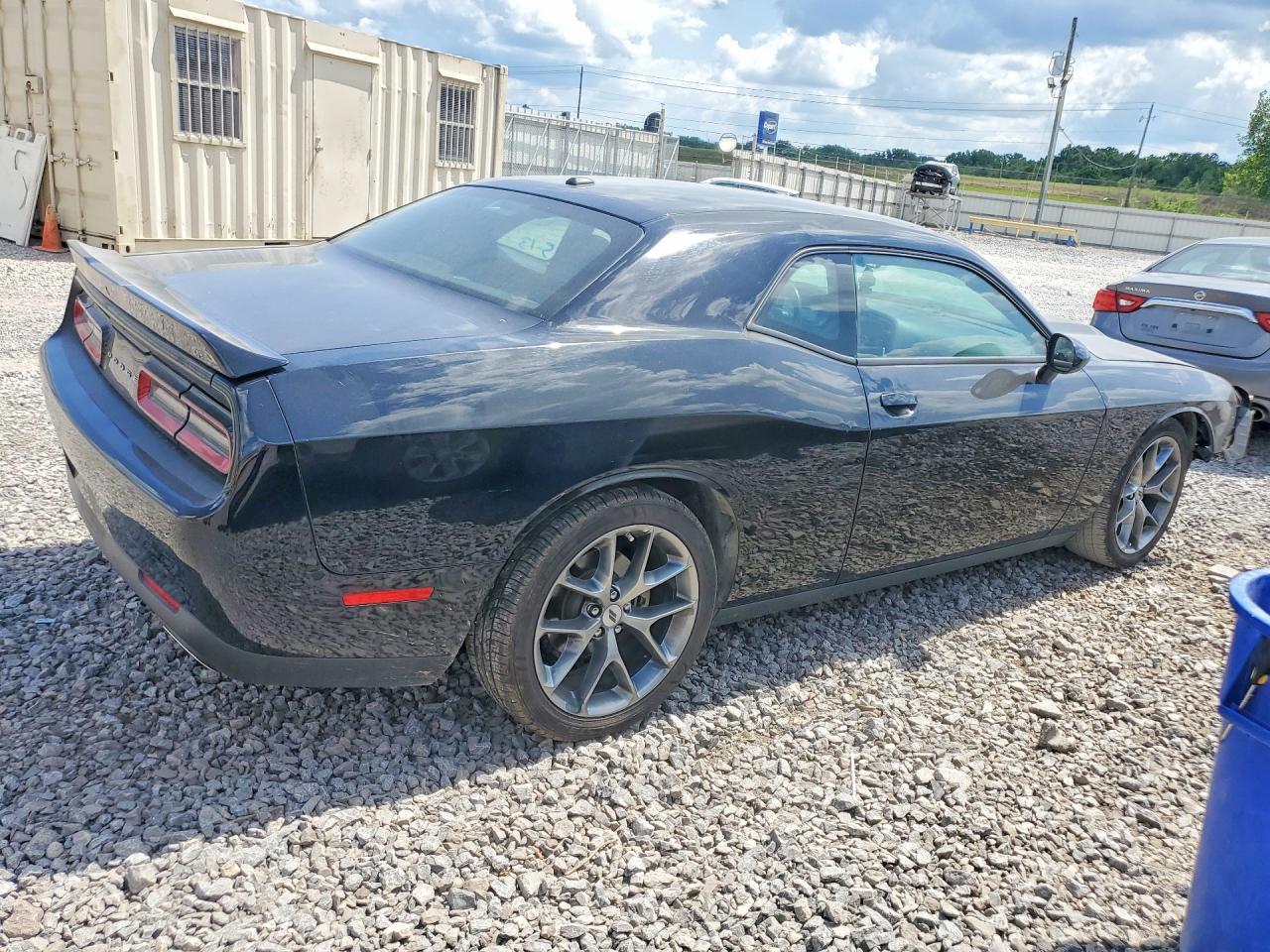 2022 Dodge Challenger Gt - zdjęcie 3