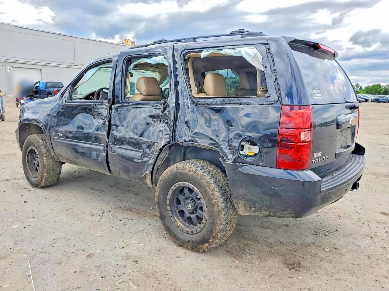 2013 Chevrolet Tahoe K1500 Lt - zdjęcie 2