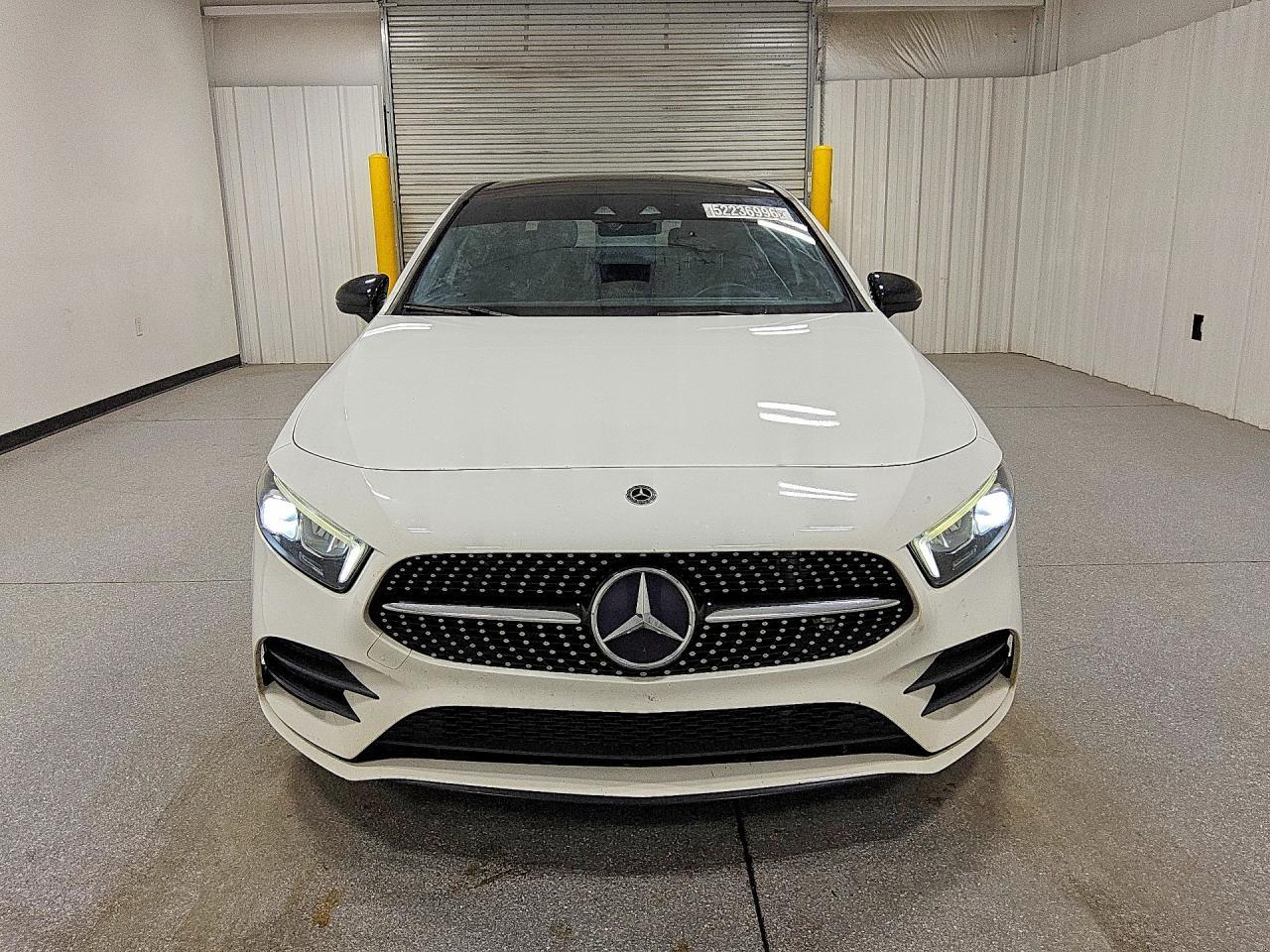 2019 Mercedes-Benz A 220 - zdjęcie 5