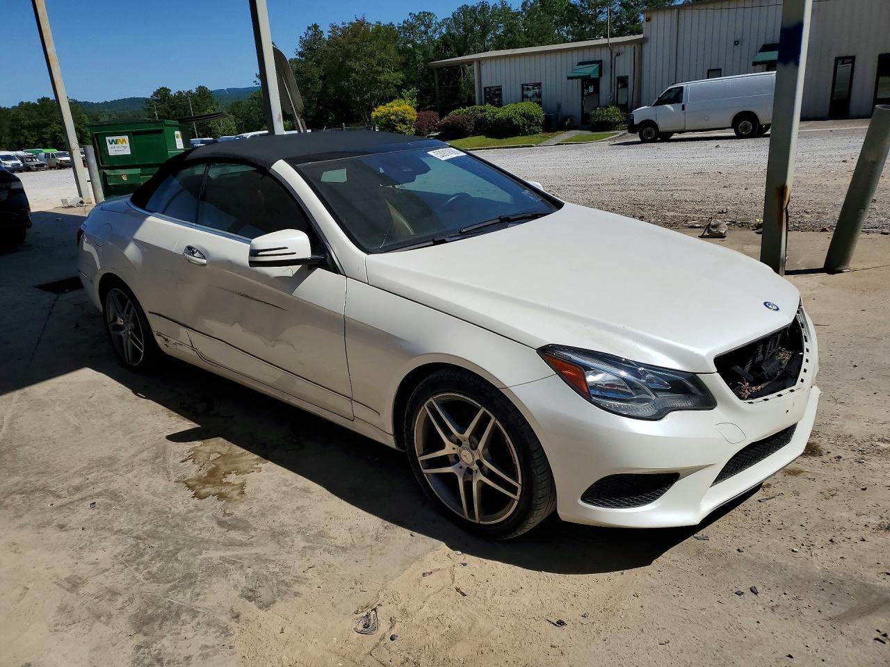 2015 Mercedes-Benz E 400 - zdjęcie 4