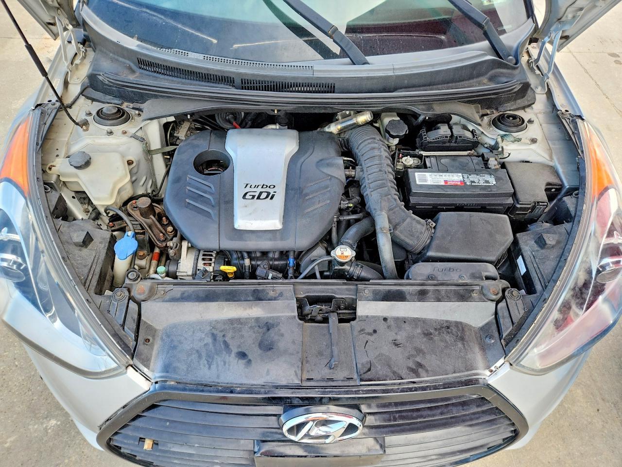 2013 Hyundai Veloster Turbo - zdjęcie 11