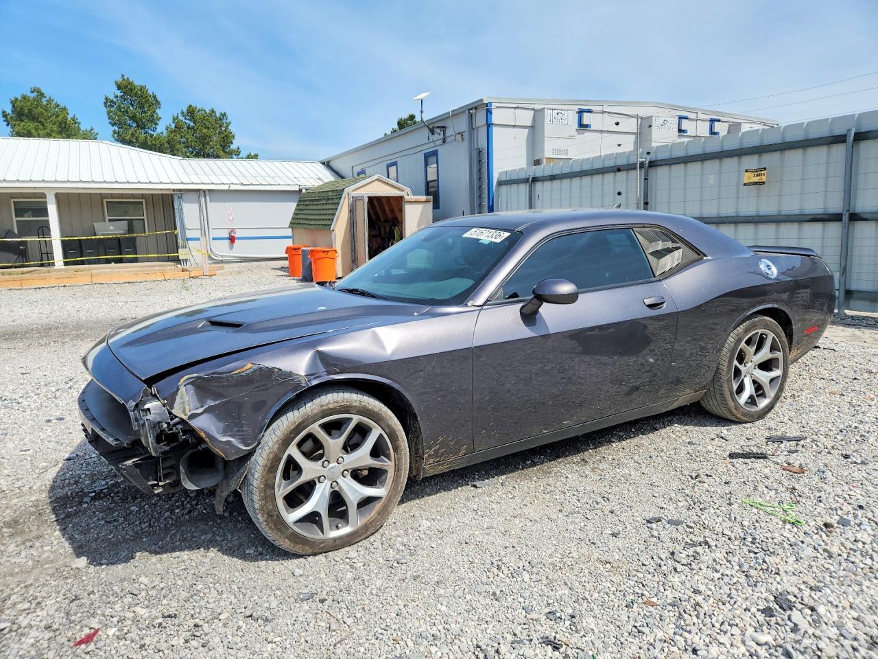 2016 Dodge Challenger Sxt - zdjęcie główne