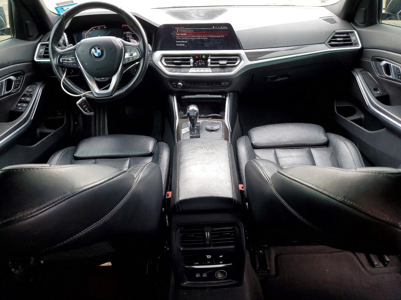 2020 BMW 330I - zdjęcie 8