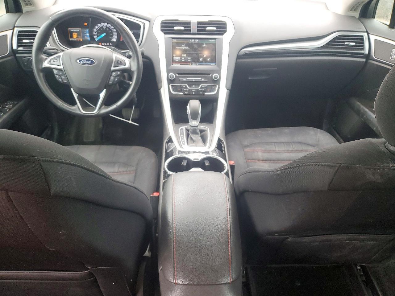 2016 Ford Fusion Se - zdjęcie 8