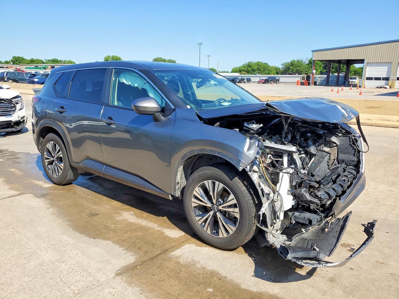 2023 Nissan Rogue Sv - zdjęcie 4