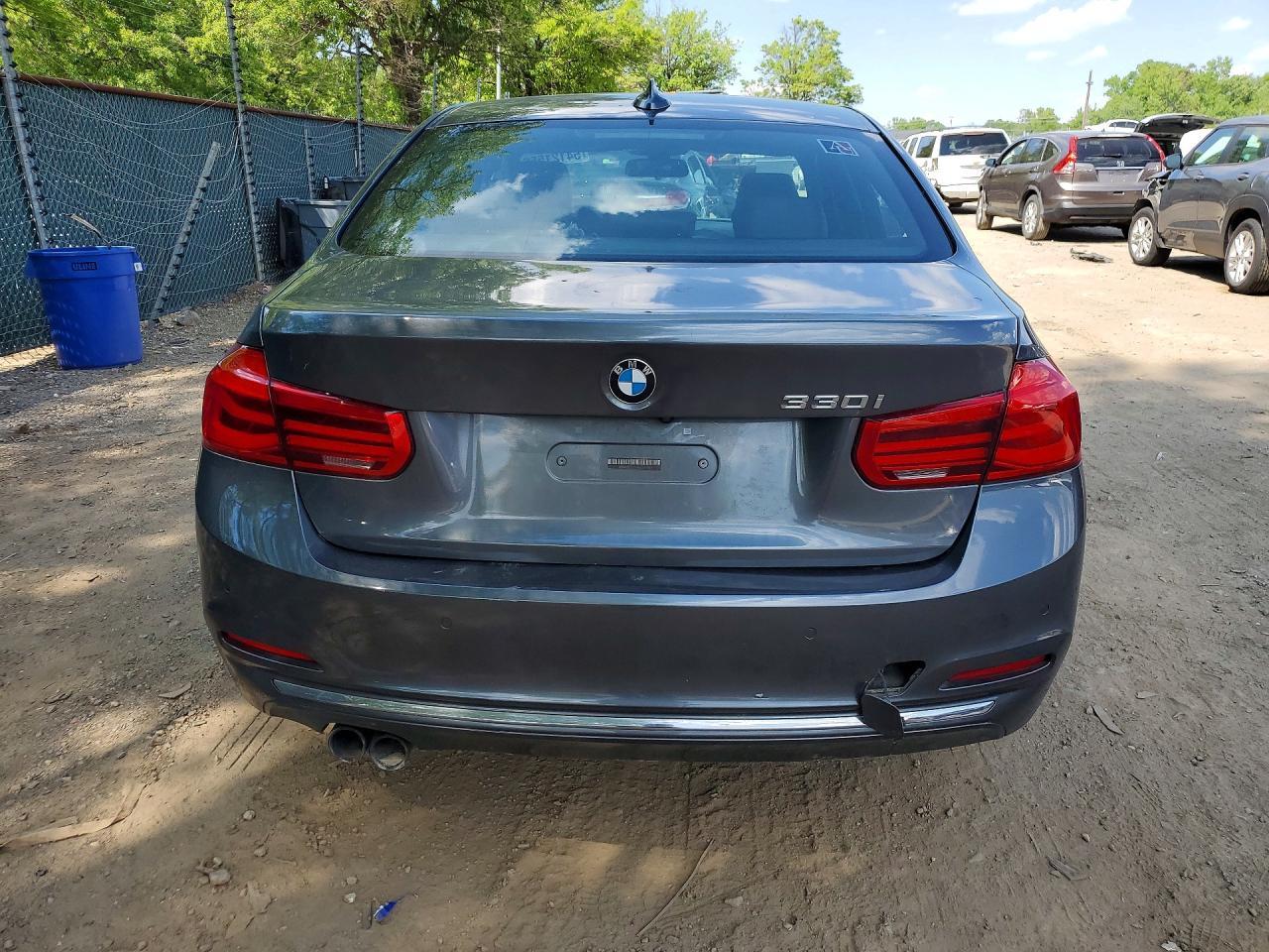 2017 BMW 330 I - zdjęcie 6