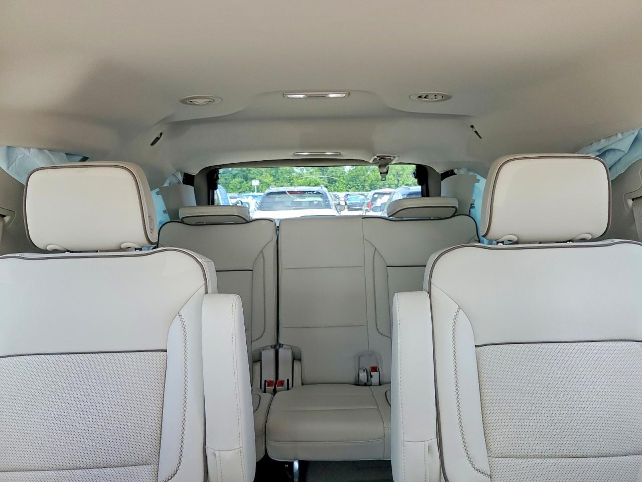 2023 GMC Yukon Denali - zdjęcie 10