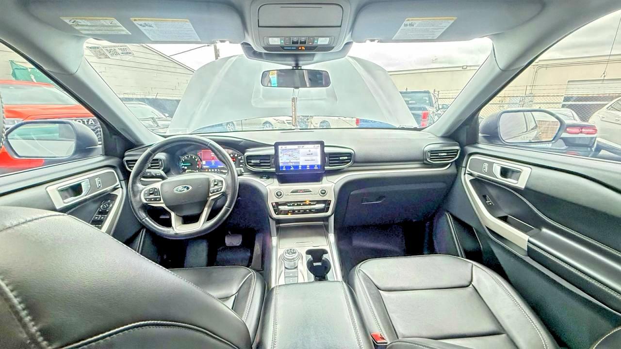 2022 Ford Explorer Xlt - zdjęcie 9