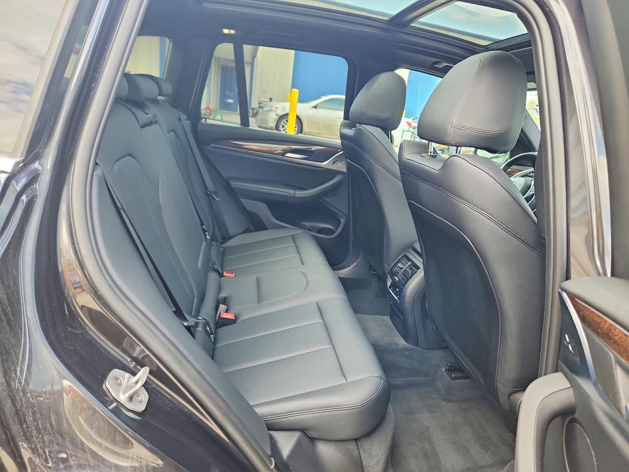 2018 BMW X3 xDrive30I - zdjęcie 11