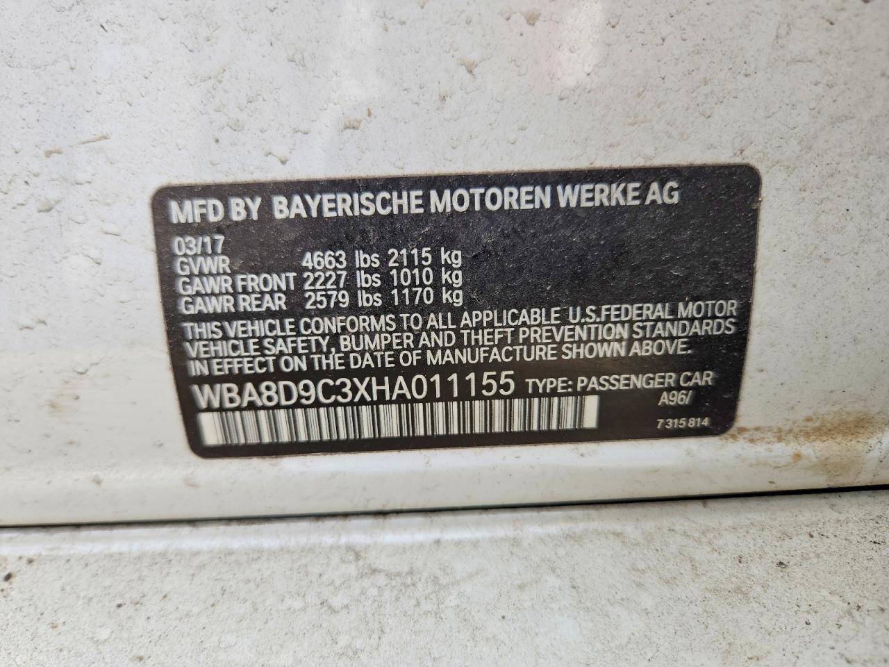 2017 BMW 330 Xi - zdjęcie 12