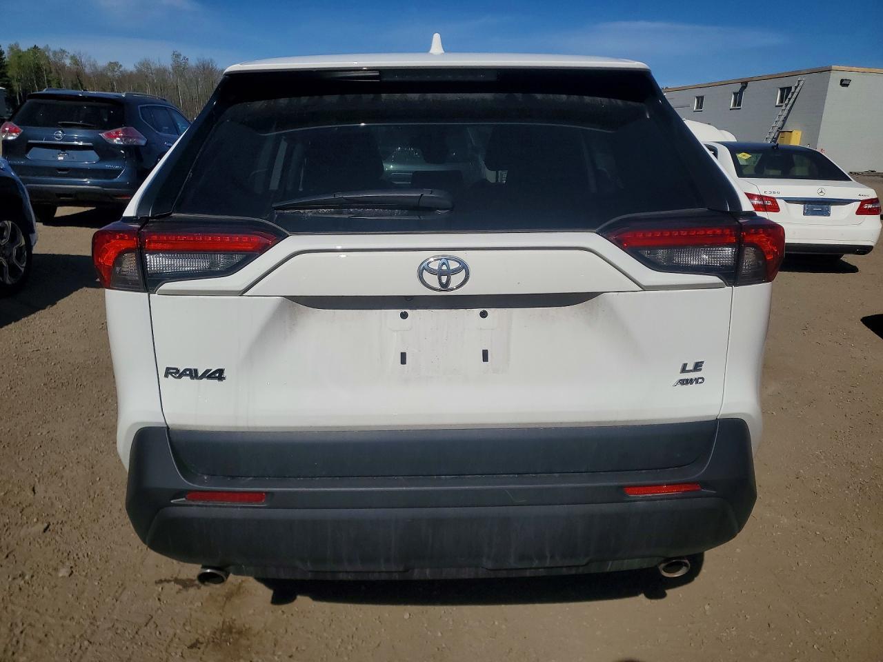 2025 Toyota Rav4 Le - zdjęcie 6