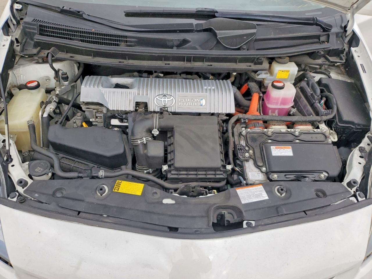2015 Toyota Prius Plug-In Hybrid Base - zdjęcie 11