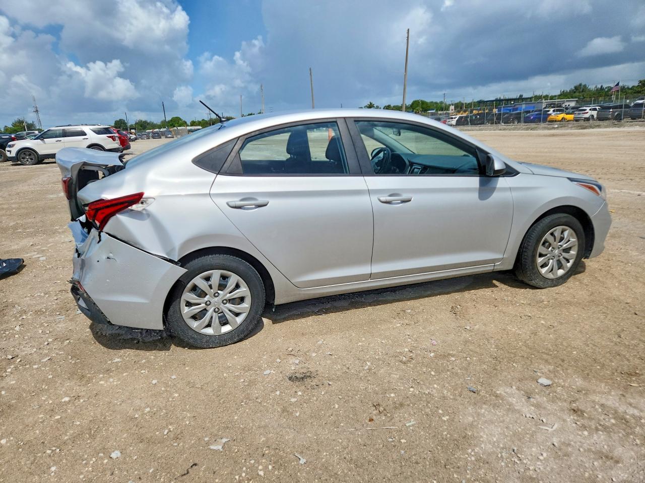 2019 Hyundai Accent Se - zdjęcie 3