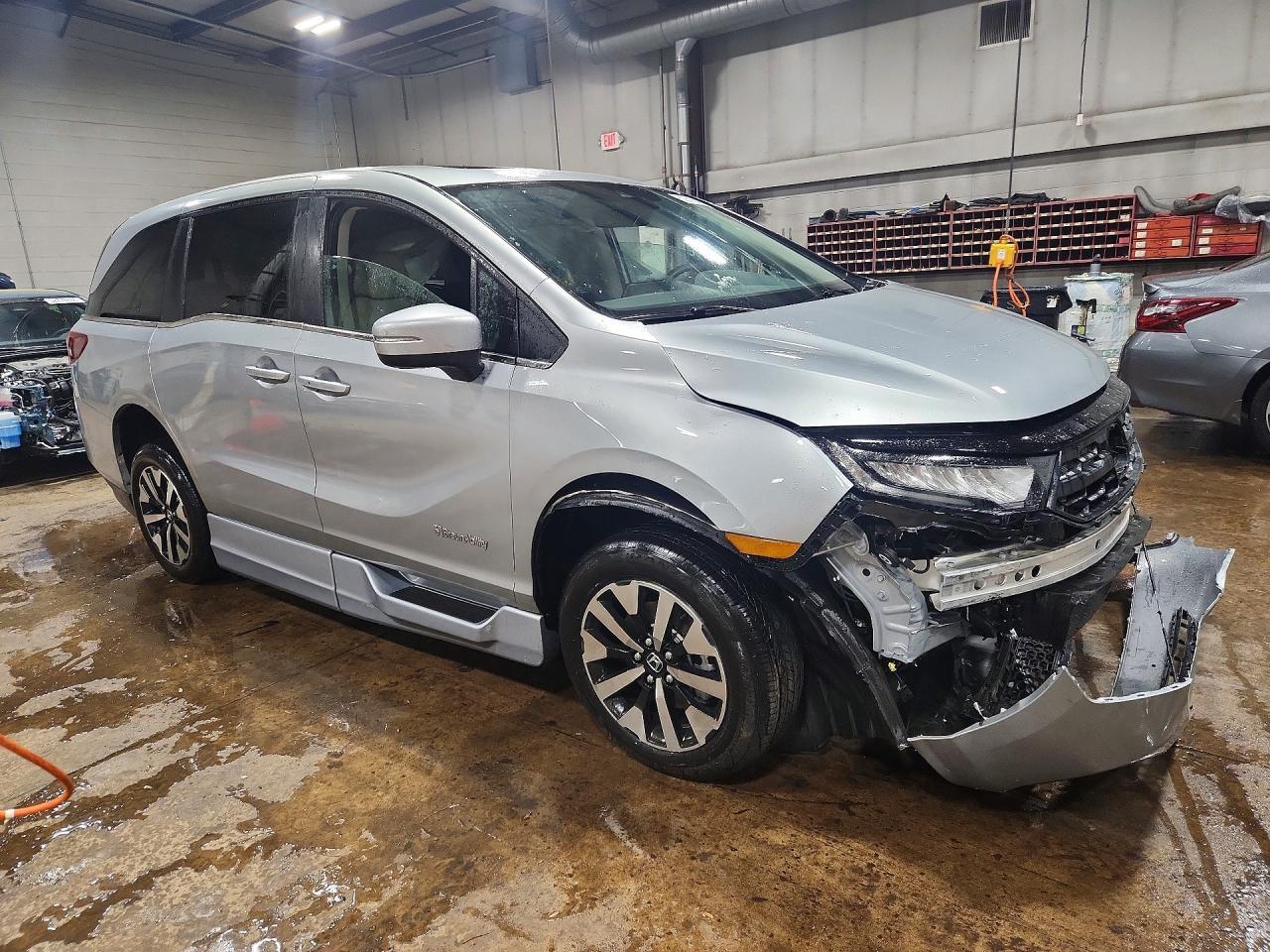 2026 Honda Odyssey Exl - zdjęcie 4