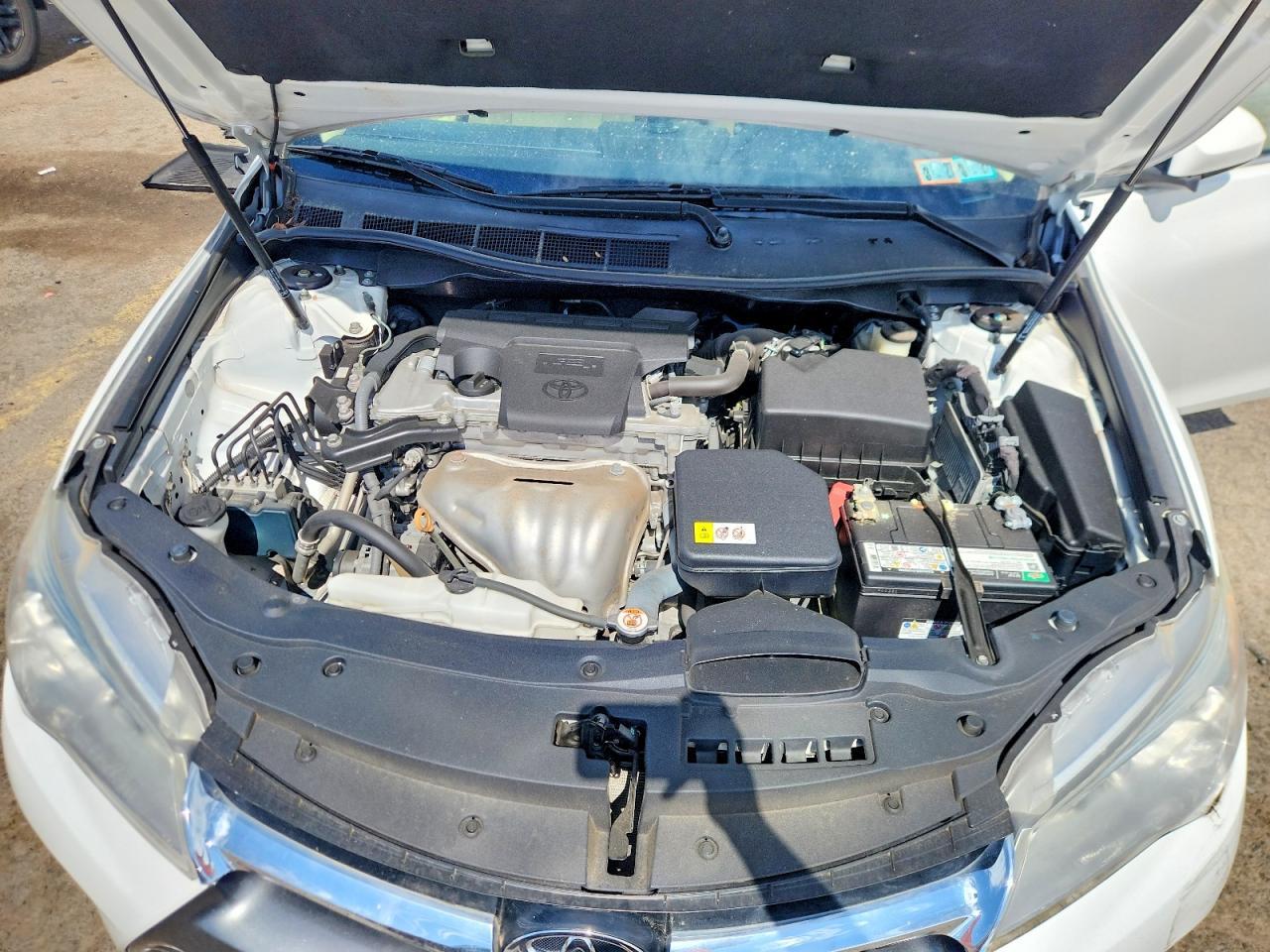 2017 Toyota Camry Le - zdjęcie 11