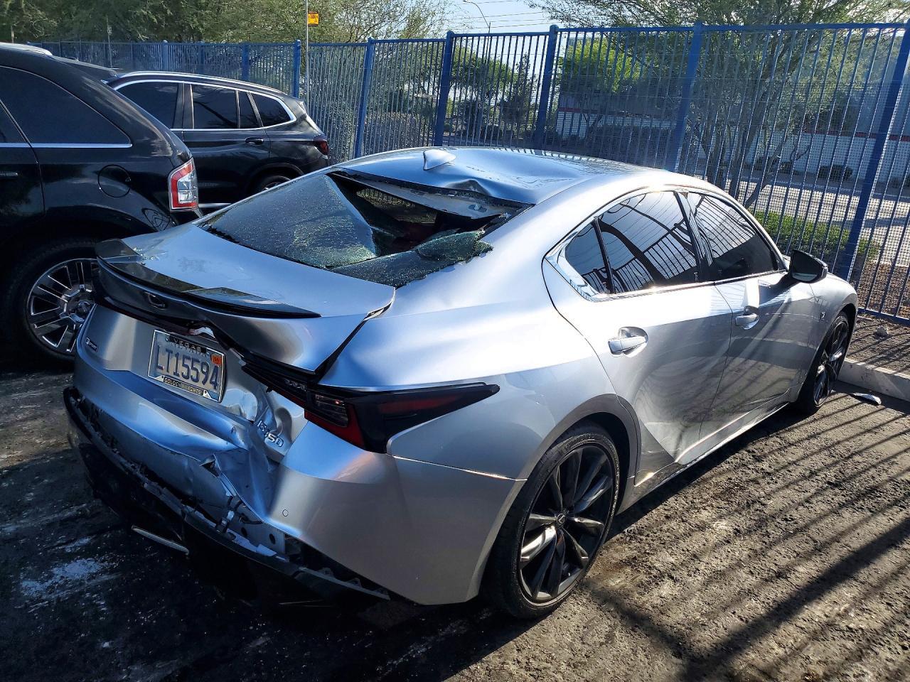 2021 Lexus Is 350 F Sport - zdjęcie 3