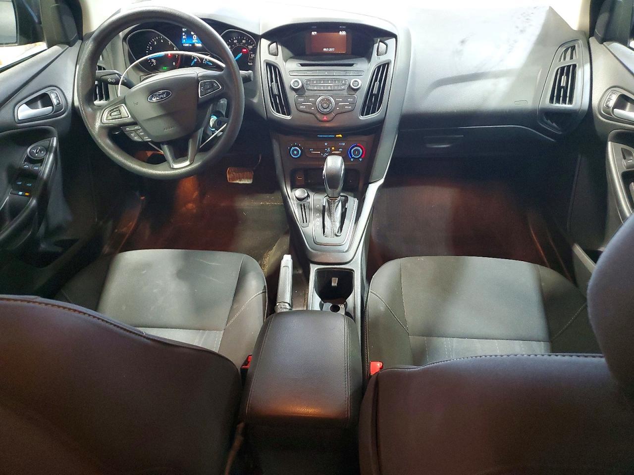 2017 Ford Focus Se - zdjęcie 8