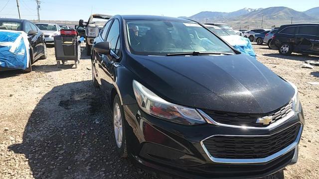 2018 Chevrolet Cruze Lt - zdjęcie 13