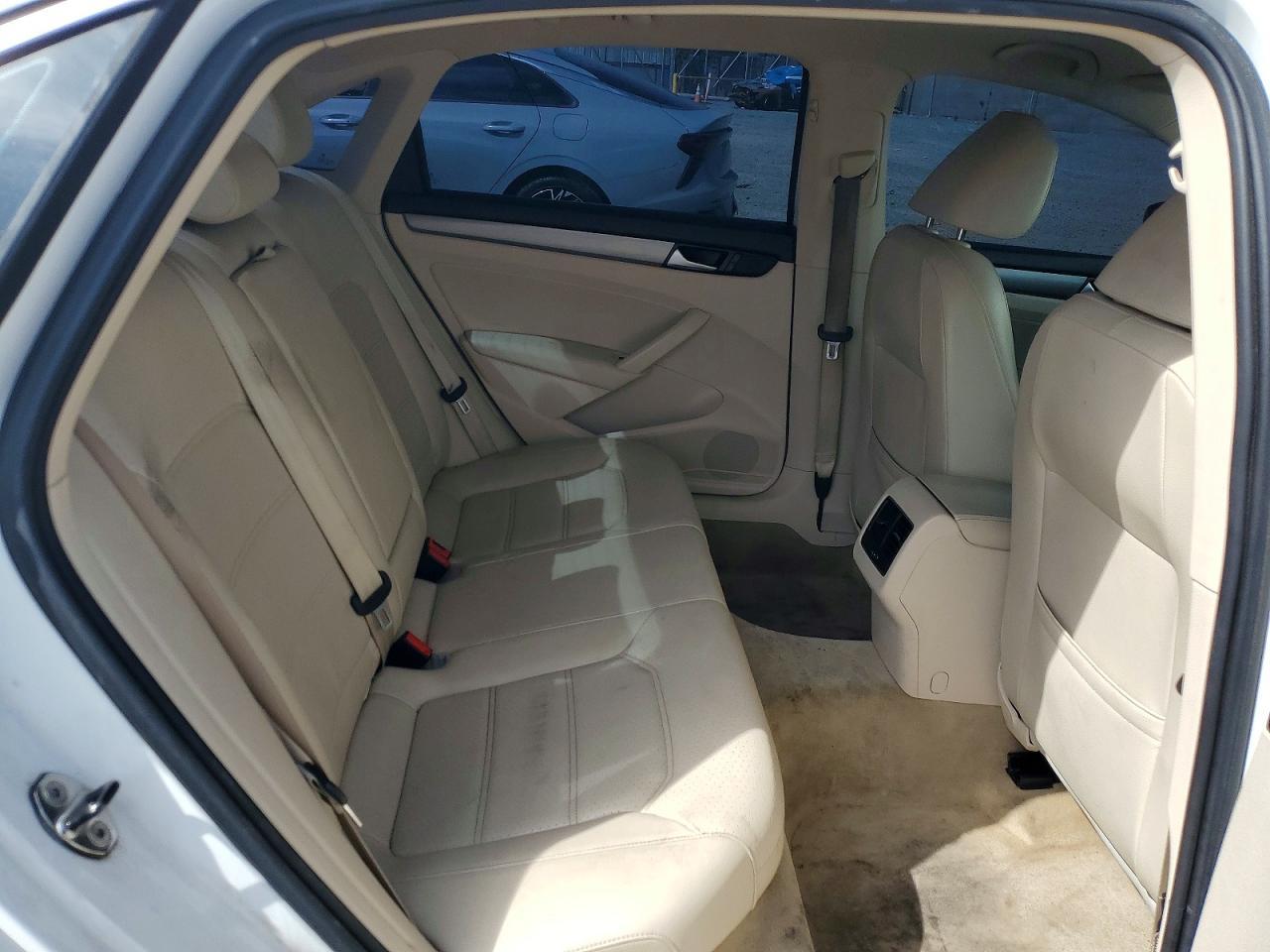 2014 Volkswagen Passat Se - zdjęcie 10