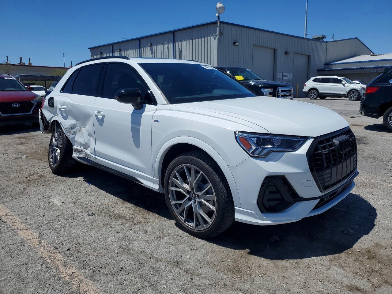 2025 Audi Q3 Premium Plus S Line 45 - zdjęcie 4