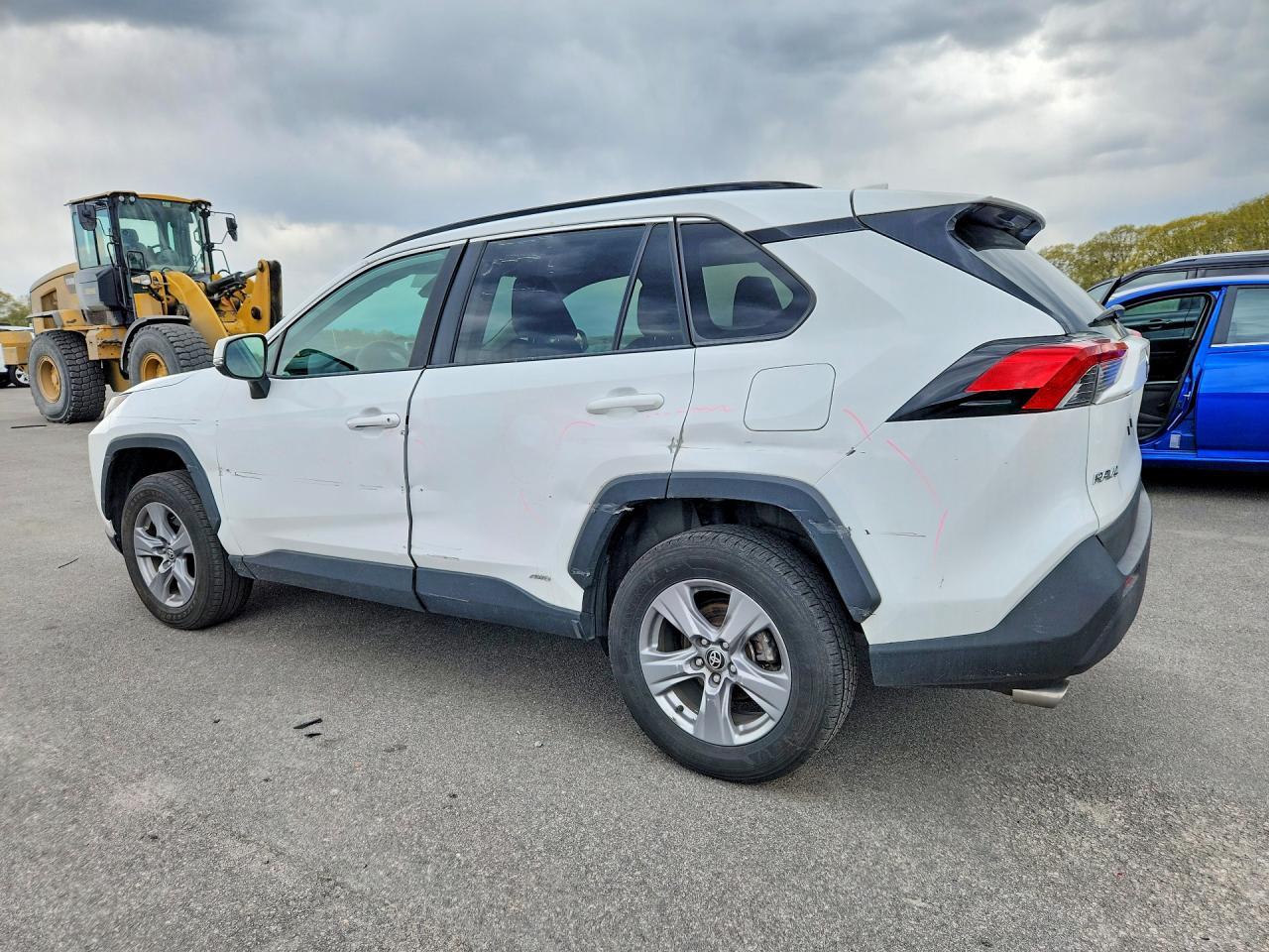 2025 Toyota Rav4 Hybrid Xle - zdjęcie 2