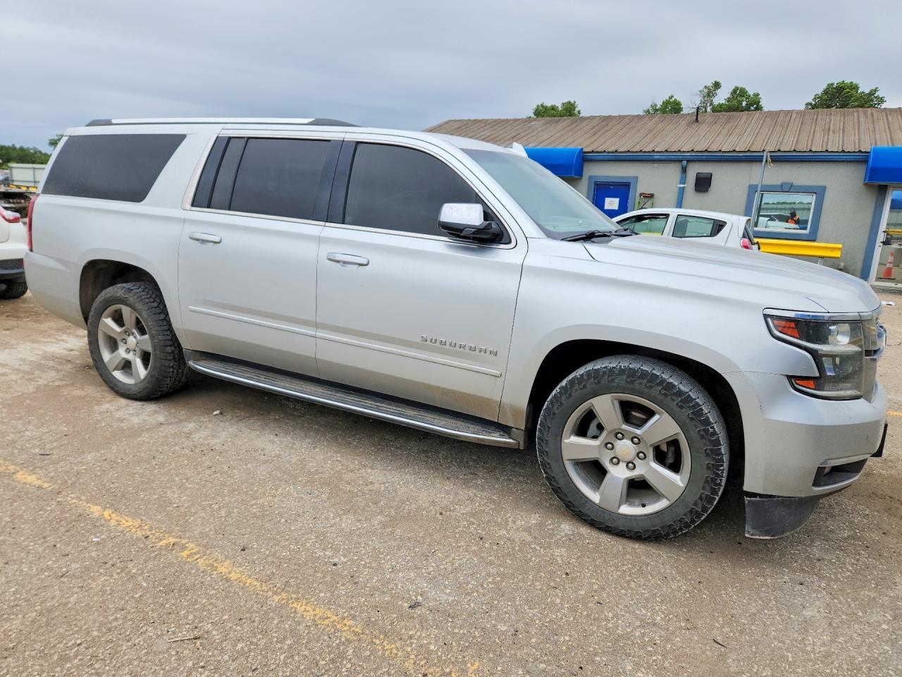 2018 Chevrolet Suburban K1500 Premier - zdjęcie 4