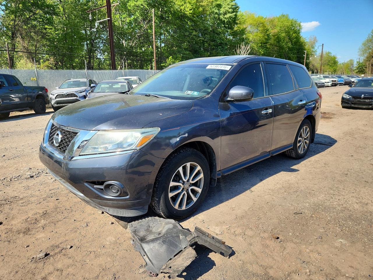 2014 Nissan Pathfinder S - zdjęcie główne