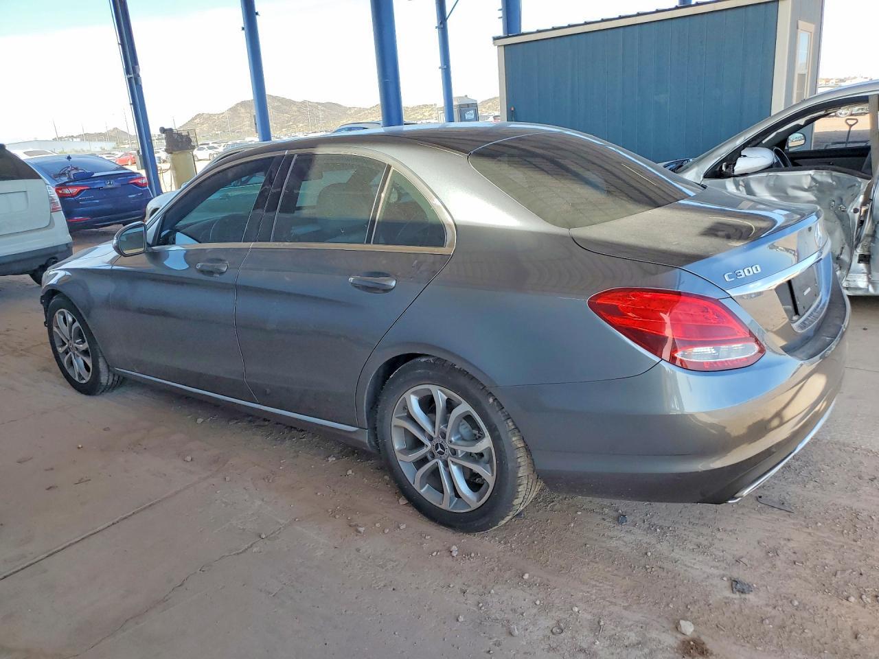 2018 Mercedes-Benz C 300 - zdjęcie 2