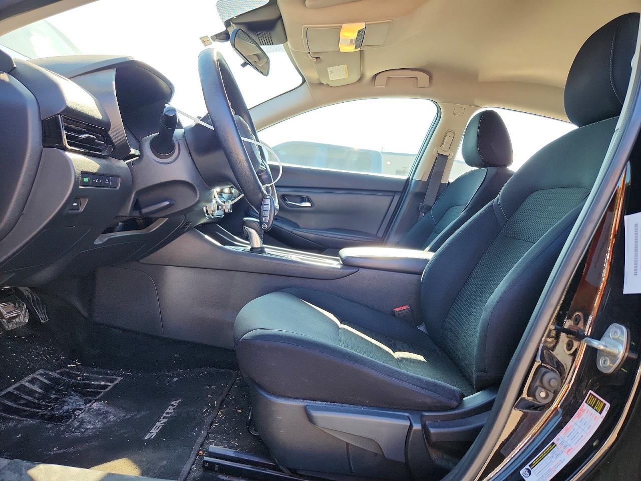2020 Nissan Sentra S - zdjęcie 7