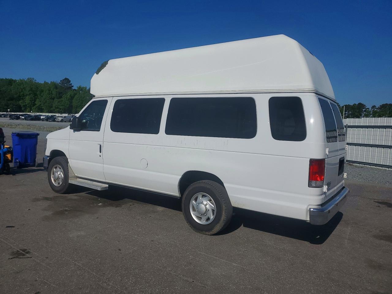 2014 Ford Econoline E350 Super Duty Van - zdjęcie 2