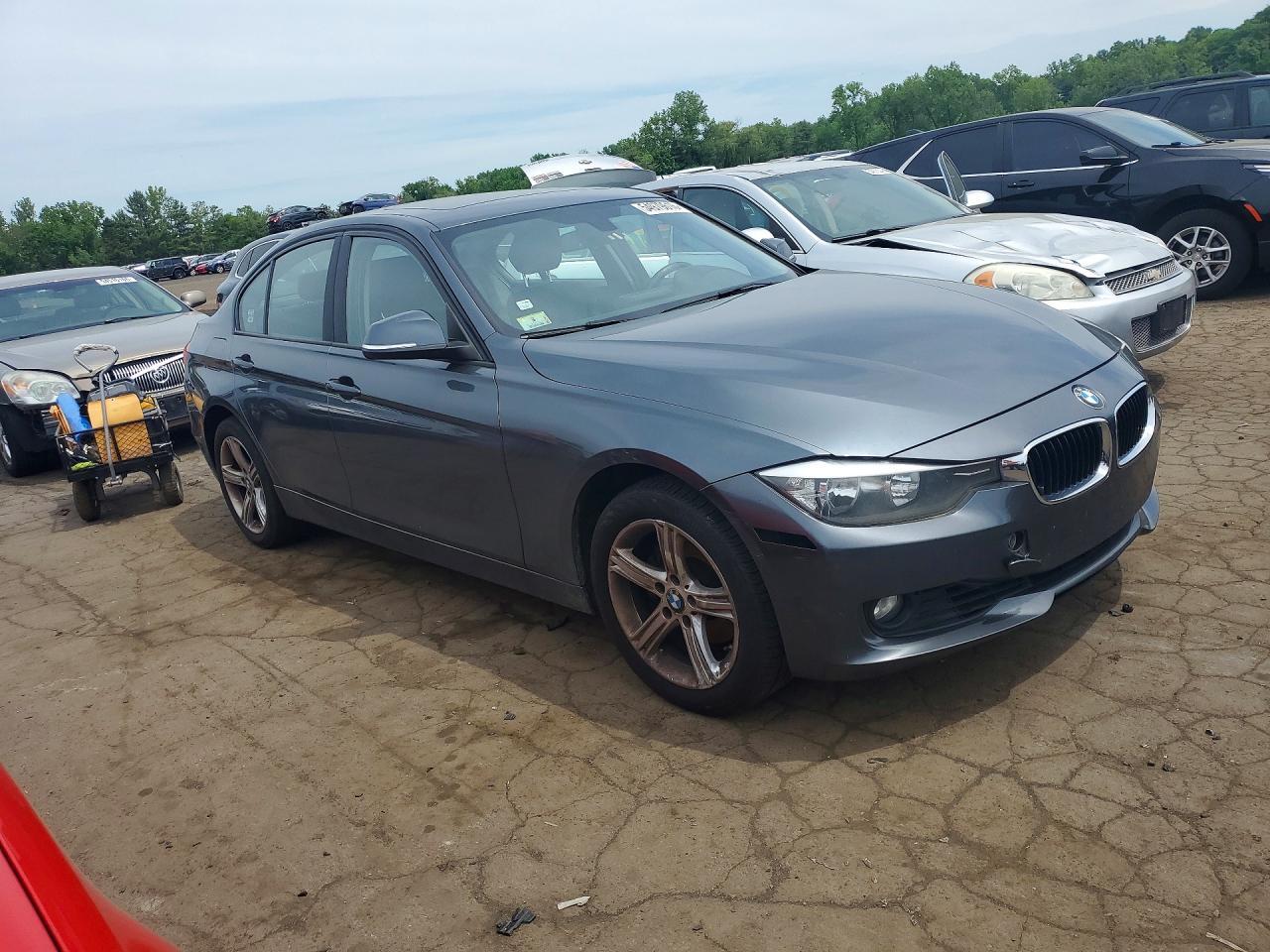 2015 BMW 3 Series - zdjęcie 4