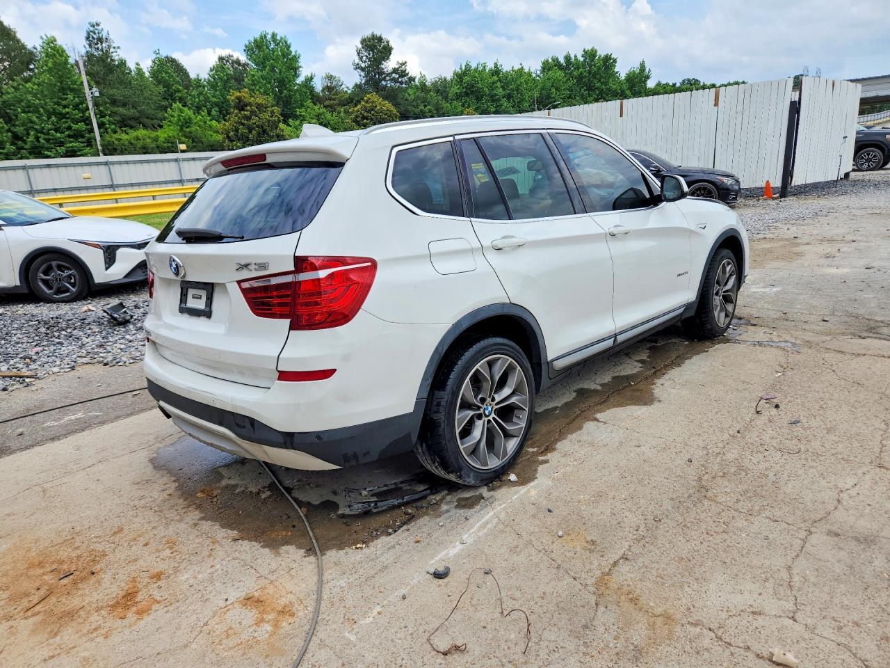 2016 BMW X3 xDrive28I - zdjęcie 3