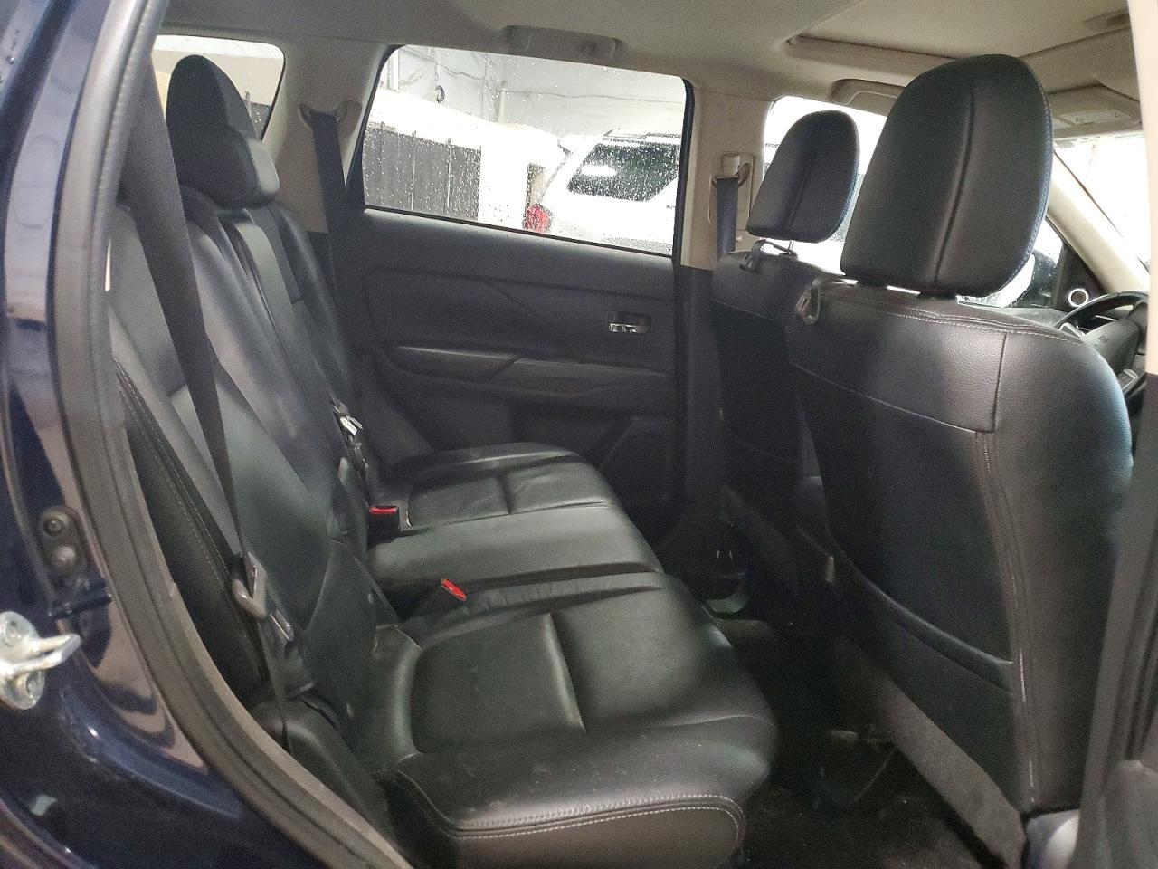 2014 Mitsubishi Outlander Se - zdjęcie 11