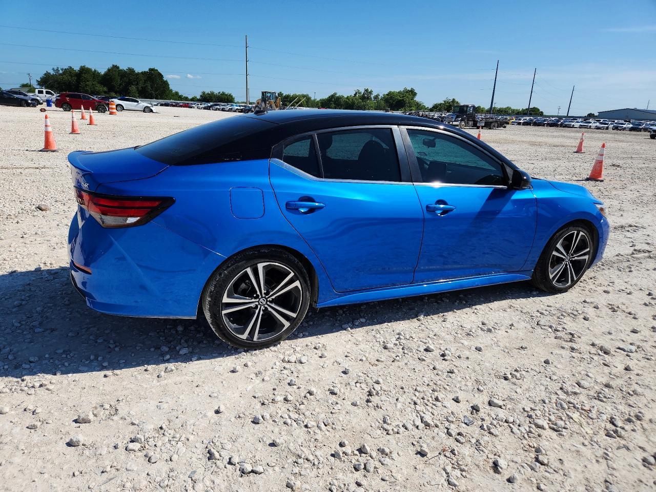 2021 Nissan Sentra Sr - zdjęcie 3