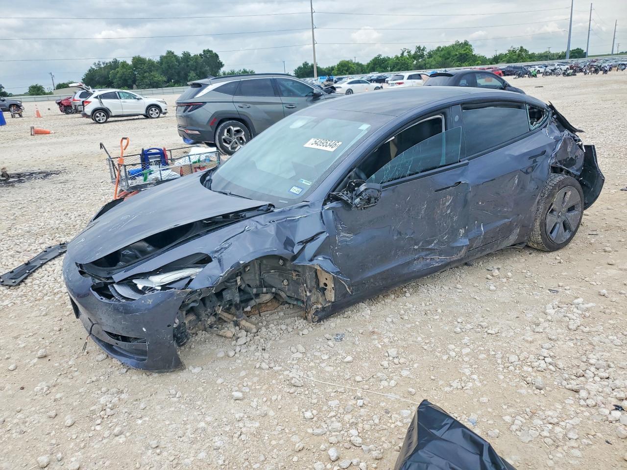 2021 Tesla Model 3 - zdjęcie główne