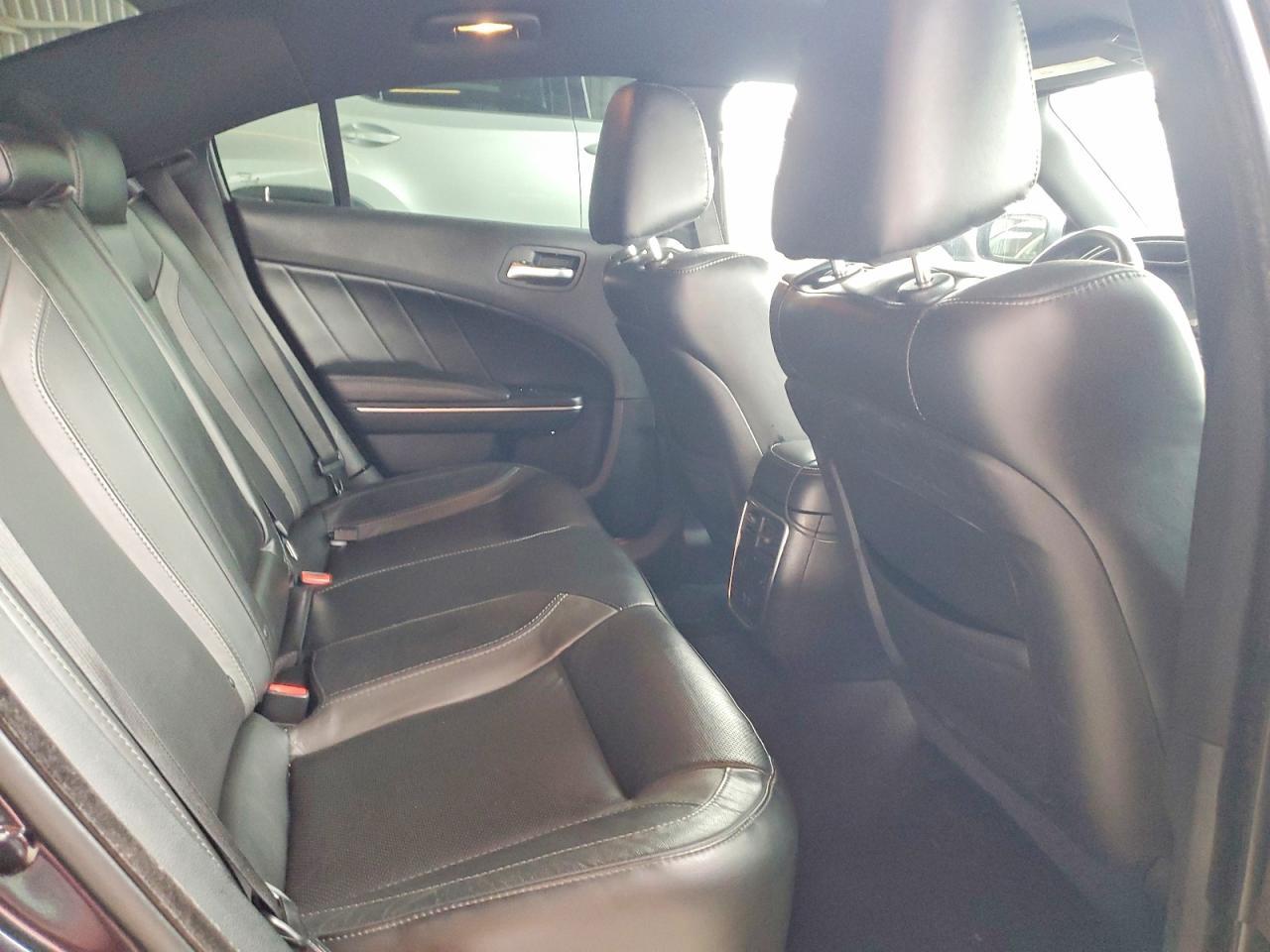 2018 Dodge Charger R - zdjęcie 10