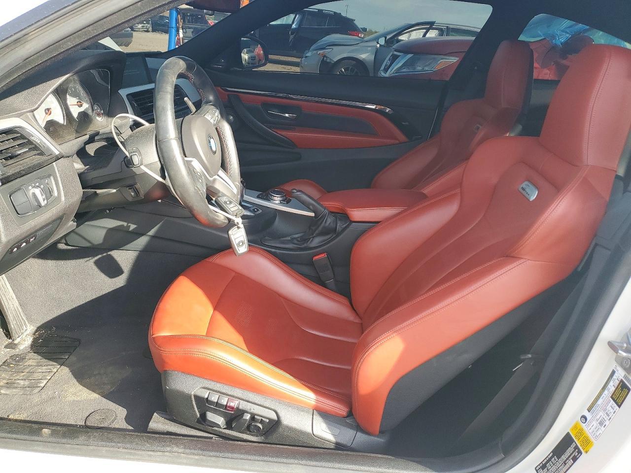 2015 BMW M4 - zdjęcie 7