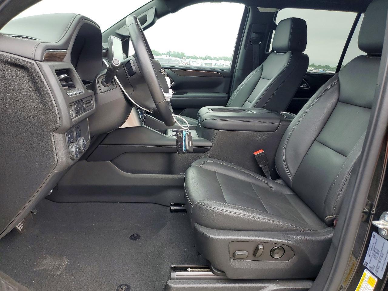 2021 Chevrolet Tahoe K1500 Z71 - zdjęcie 7
