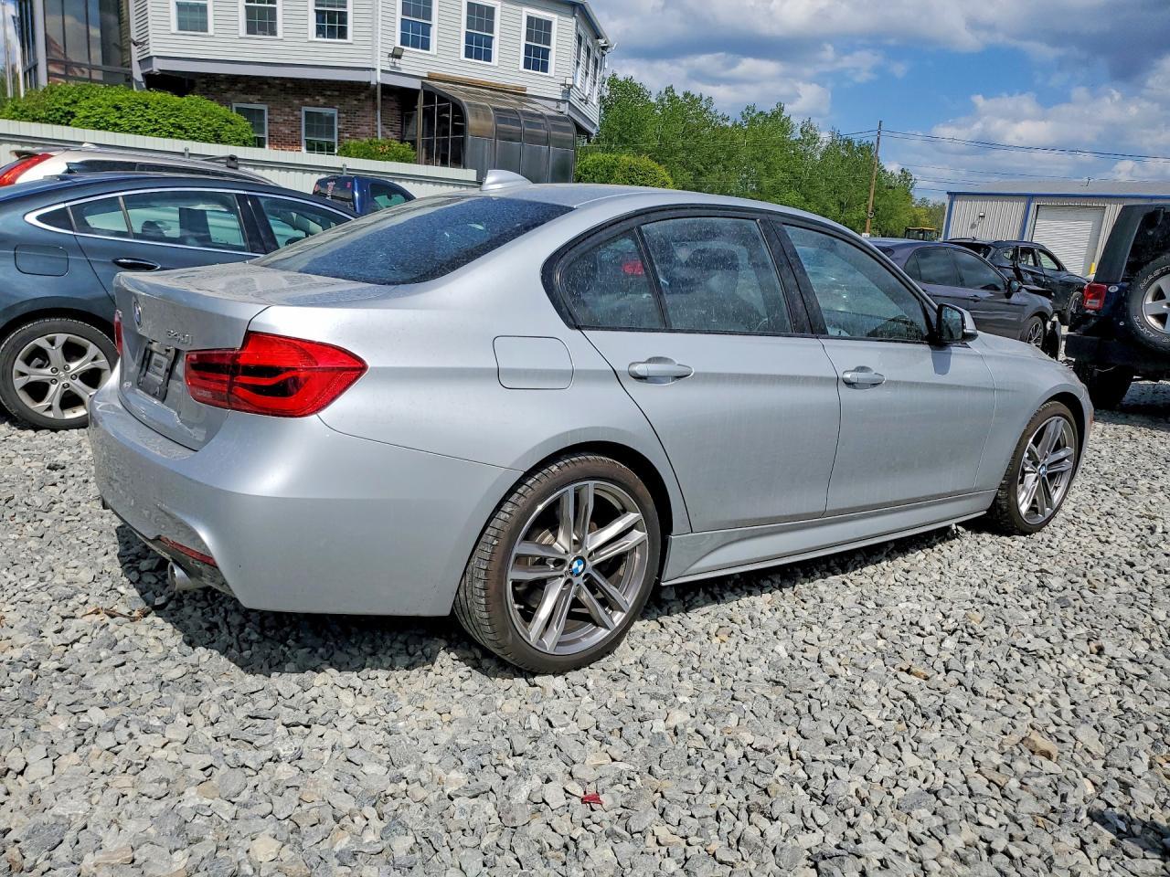 2018 BMW 340 Xi - zdjęcie 3