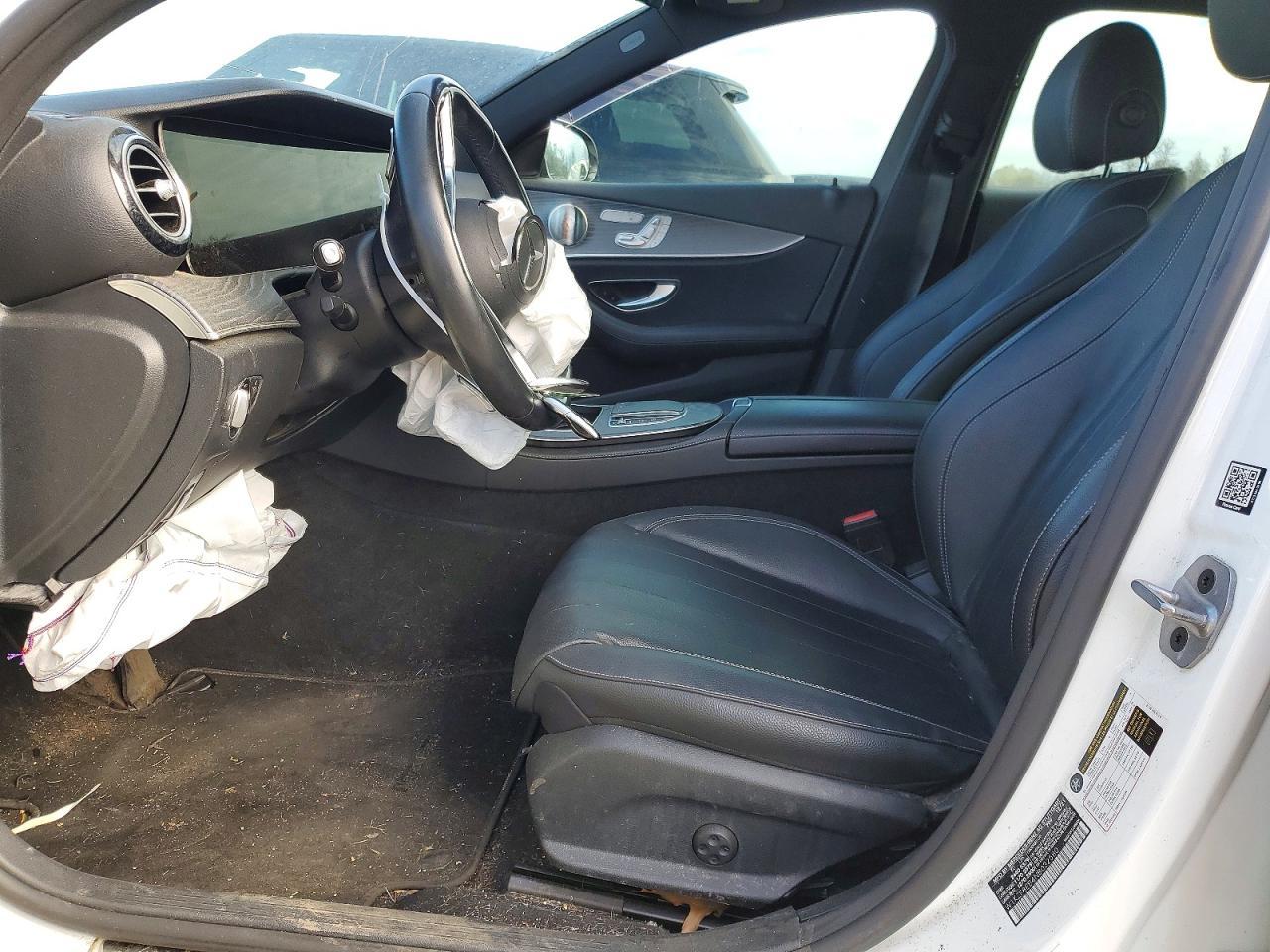 2022 Mercedes-Benz E 350 4Matic - zdjęcie 7