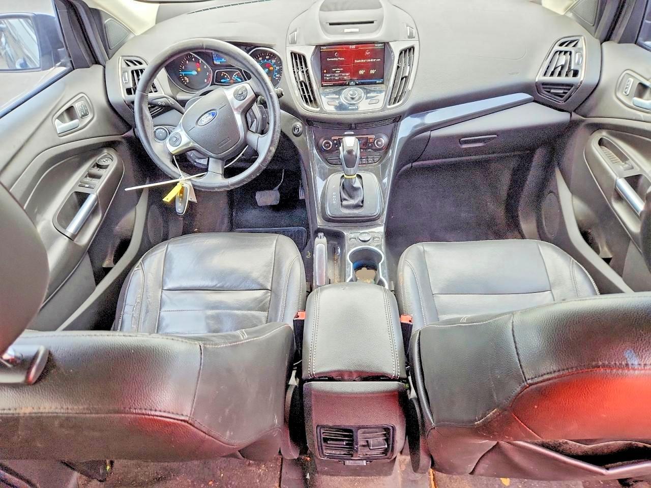 2014 Ford Escape Titanium - zdjęcie 8